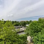 Apartment Poznań Dąbrowskiego by Renters
